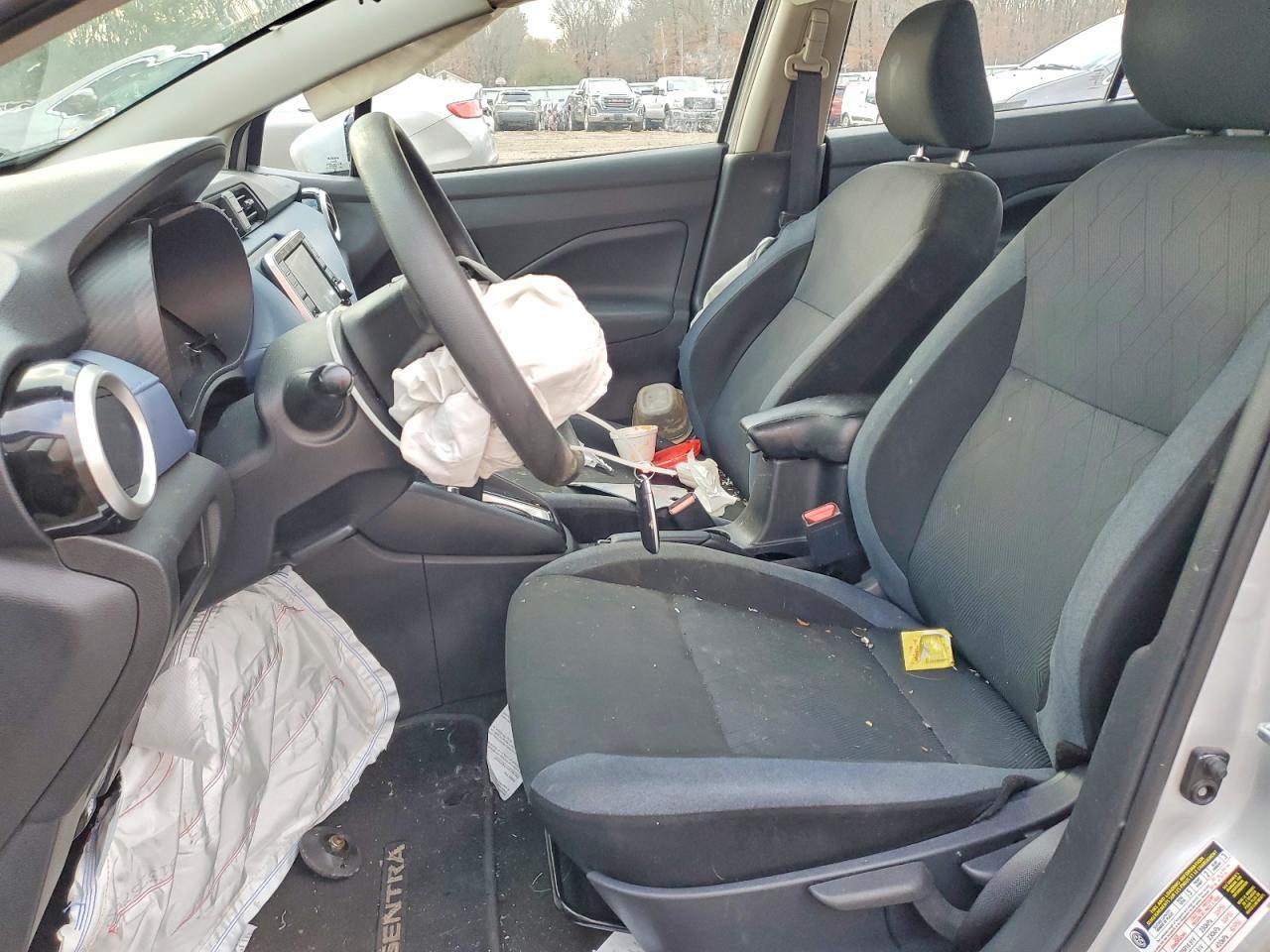 2023 NISSAN VERSA