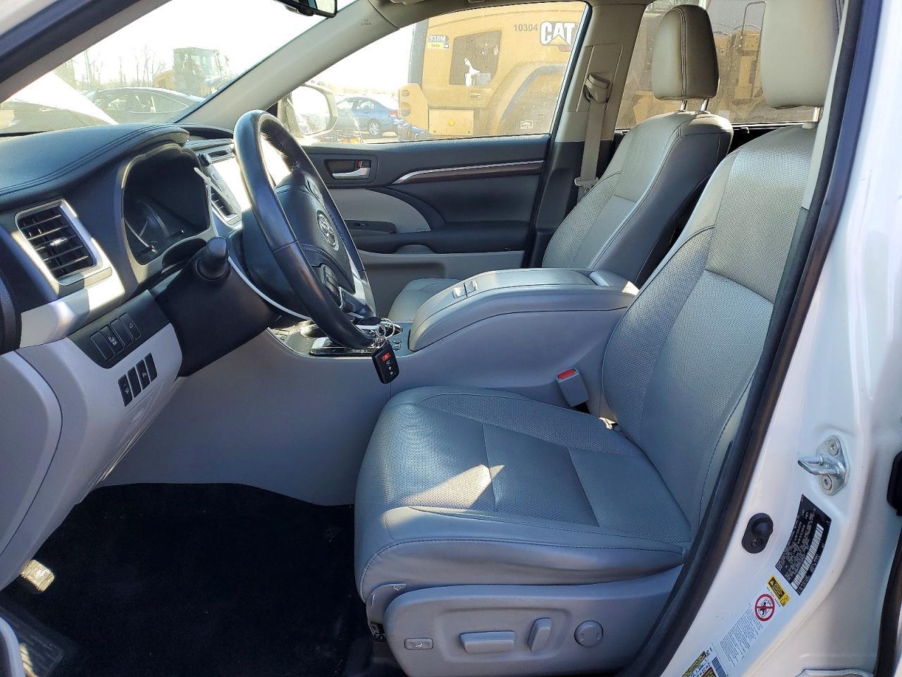 2015 TOYOTA HIGHLANDER
