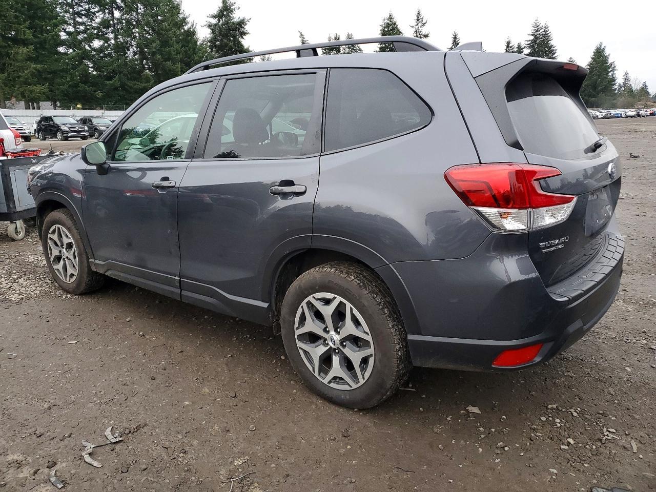 2021 SUBARU FORESTER