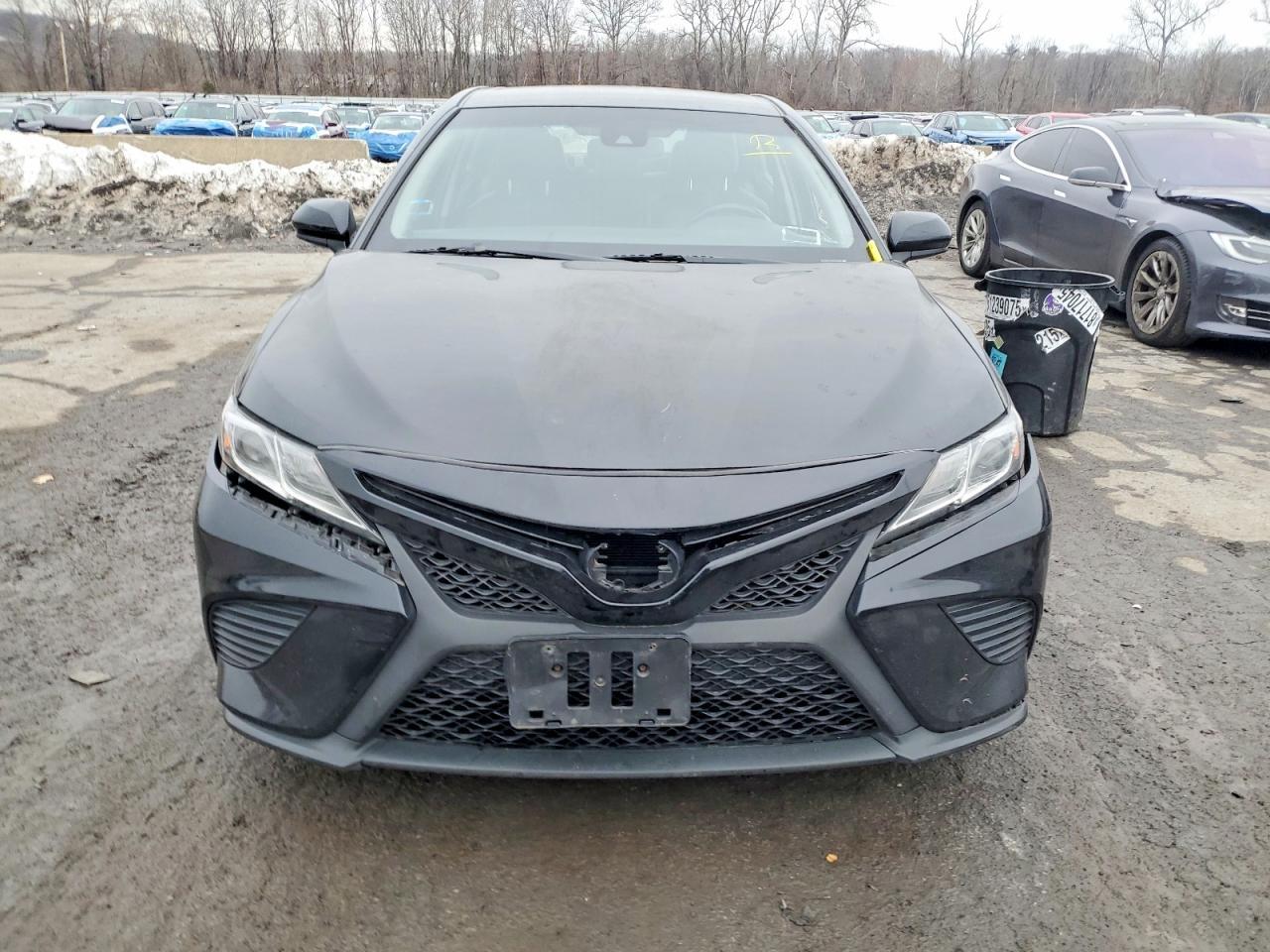 2018 TOYOTA CAMRY