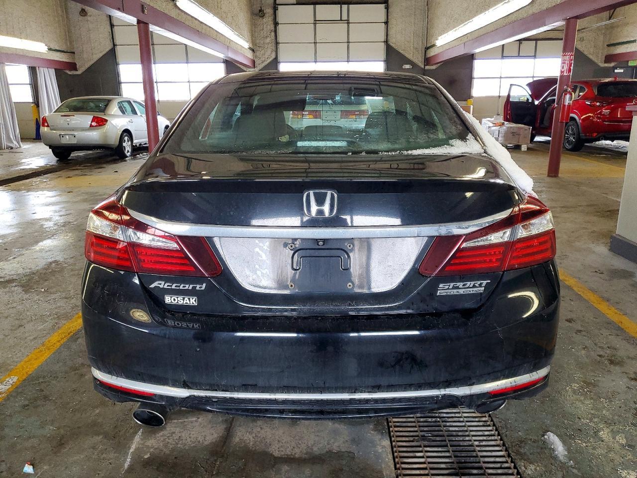 2017 HONDA ACCORD