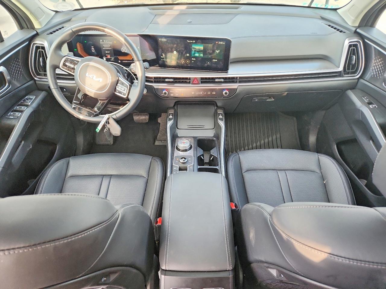 2025 KIA SORENTO