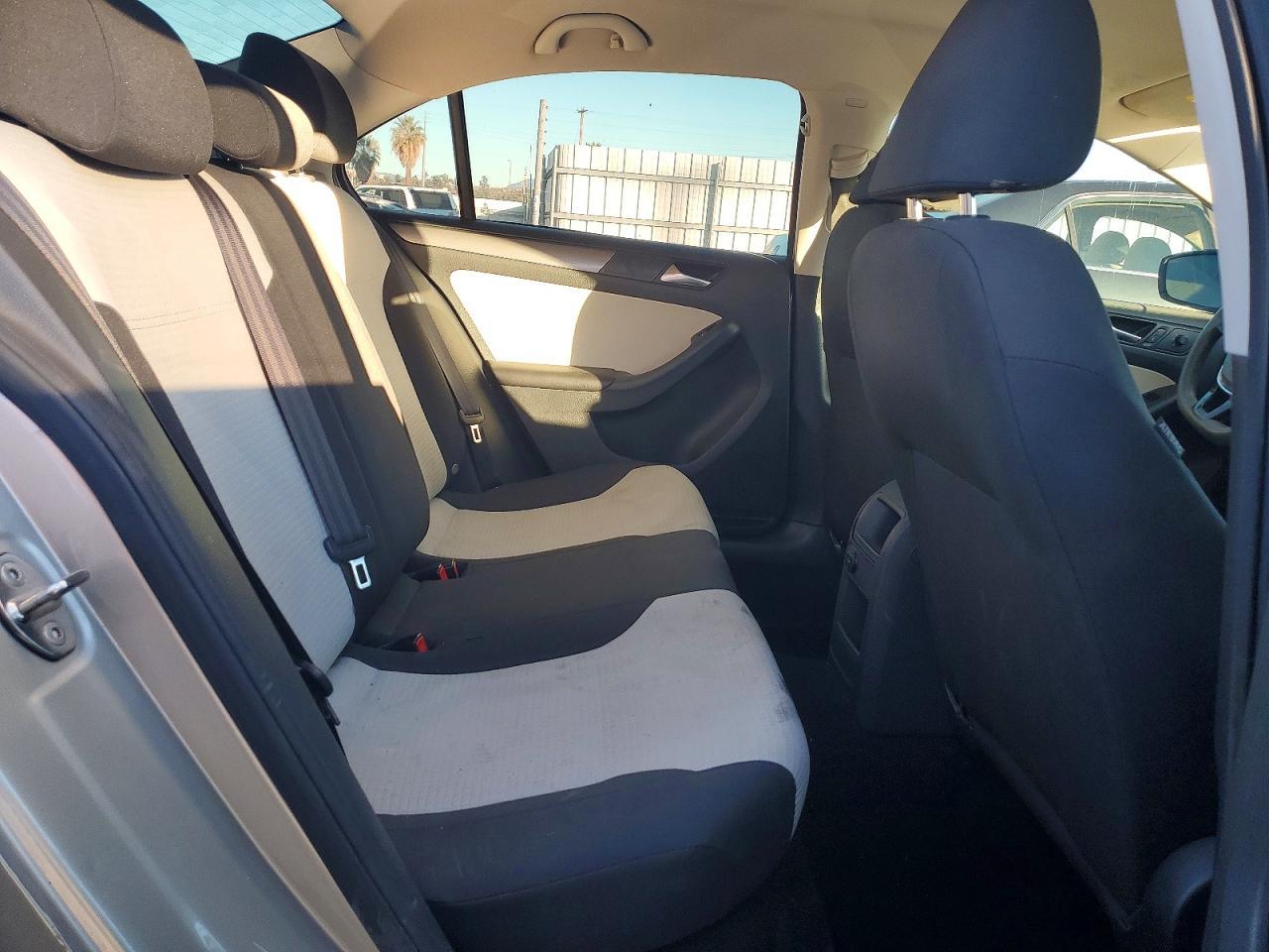 2015 VOLKSWAGEN JETTA