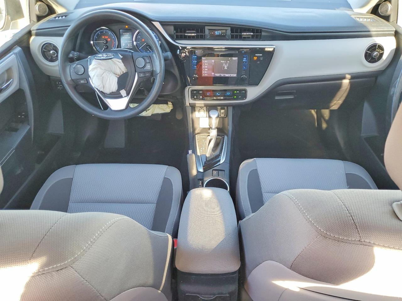 2017 TOYOTA COROLLA