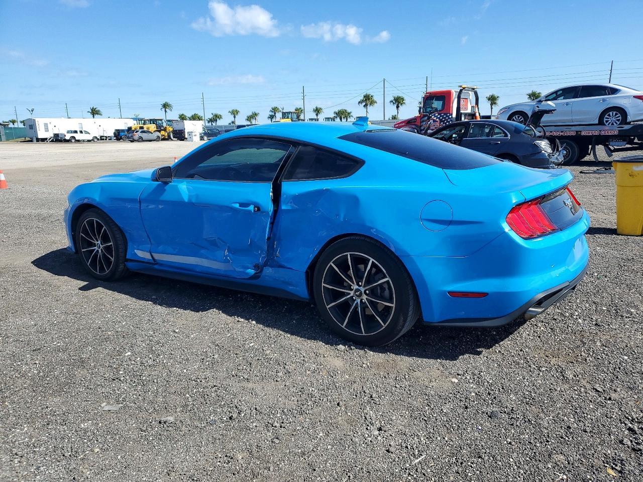 2022 FORD MUSTANG