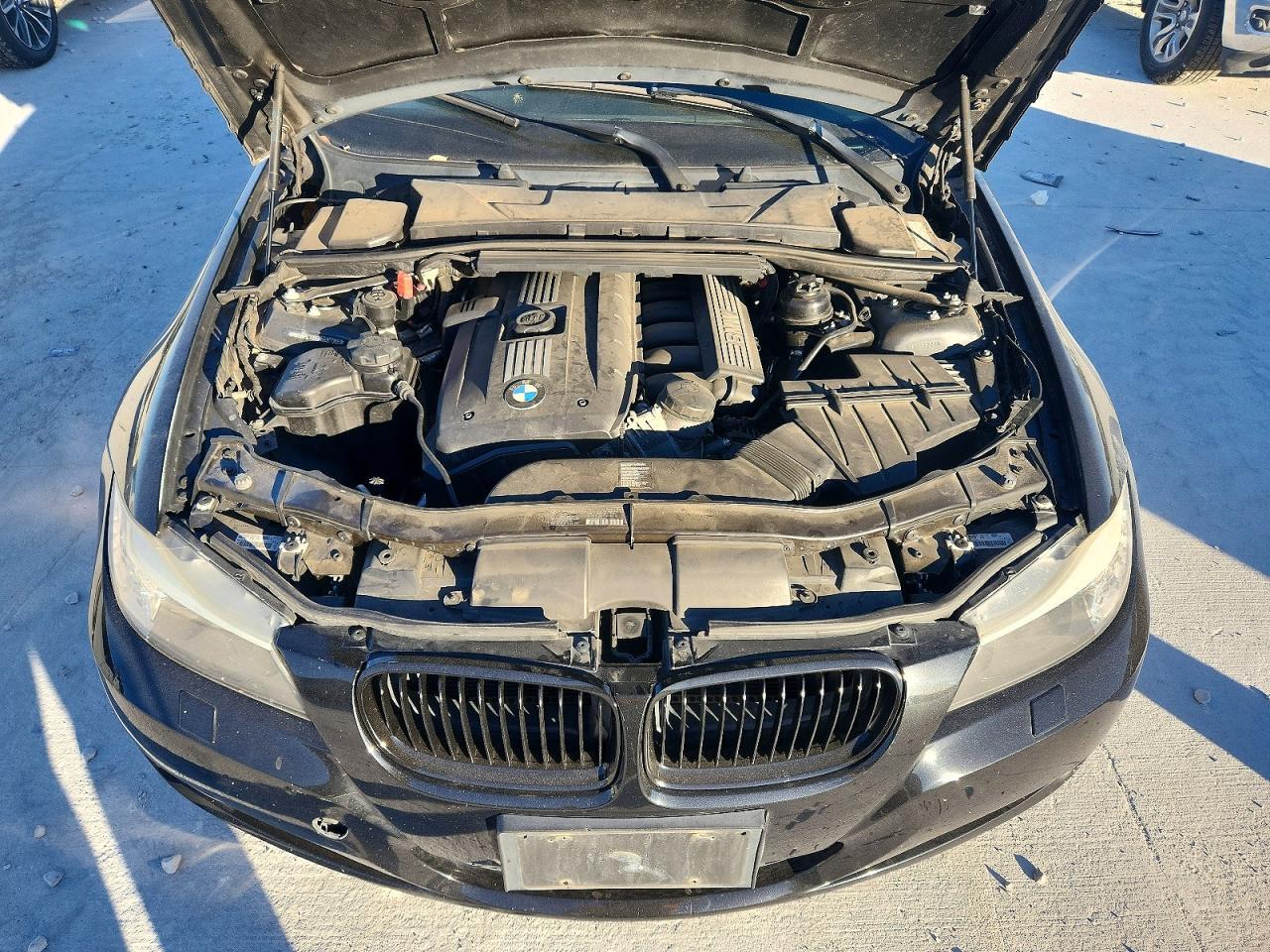 2011 BMW 3 SERIES