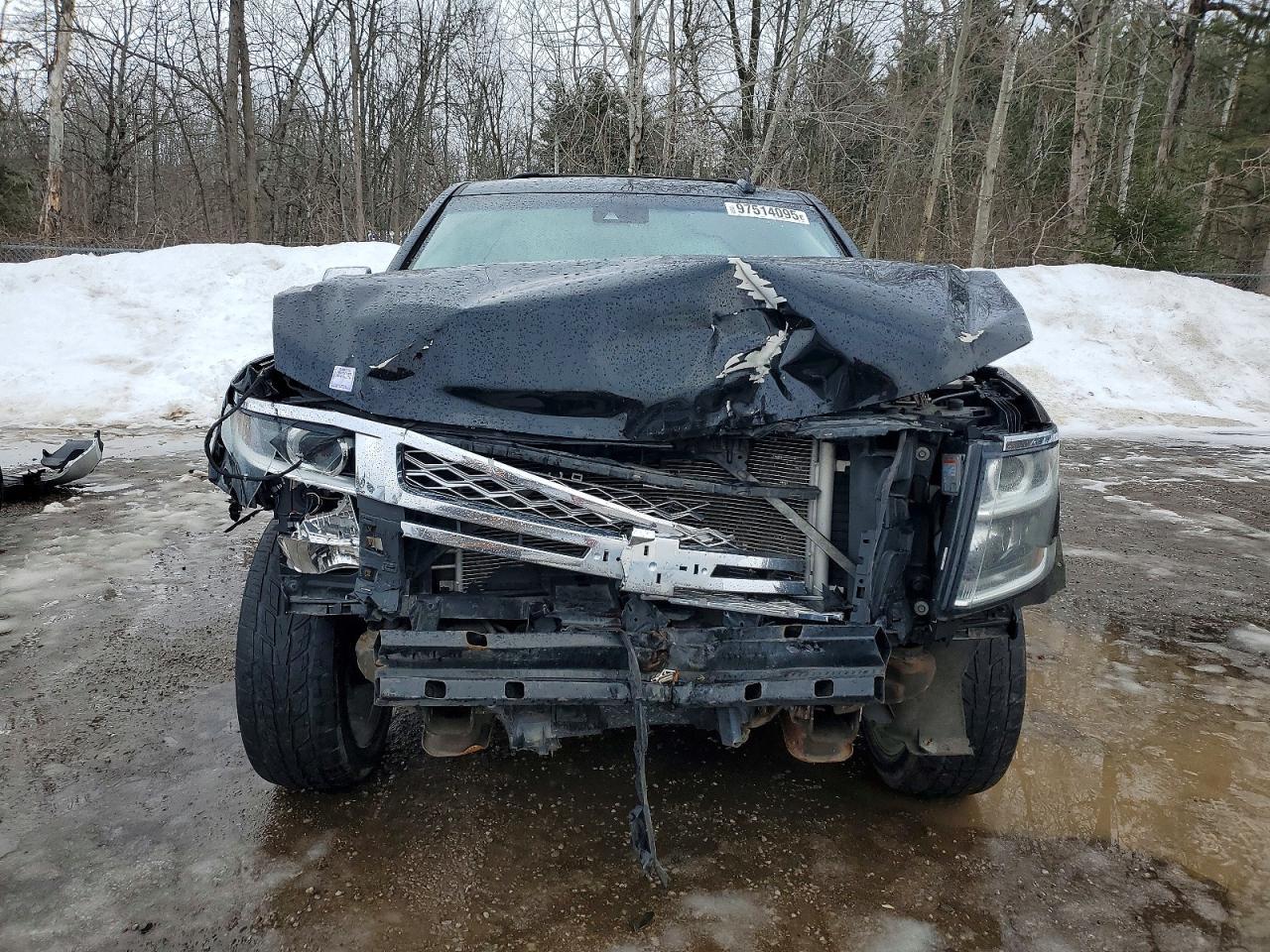 2016 CHEVROLET Suburban