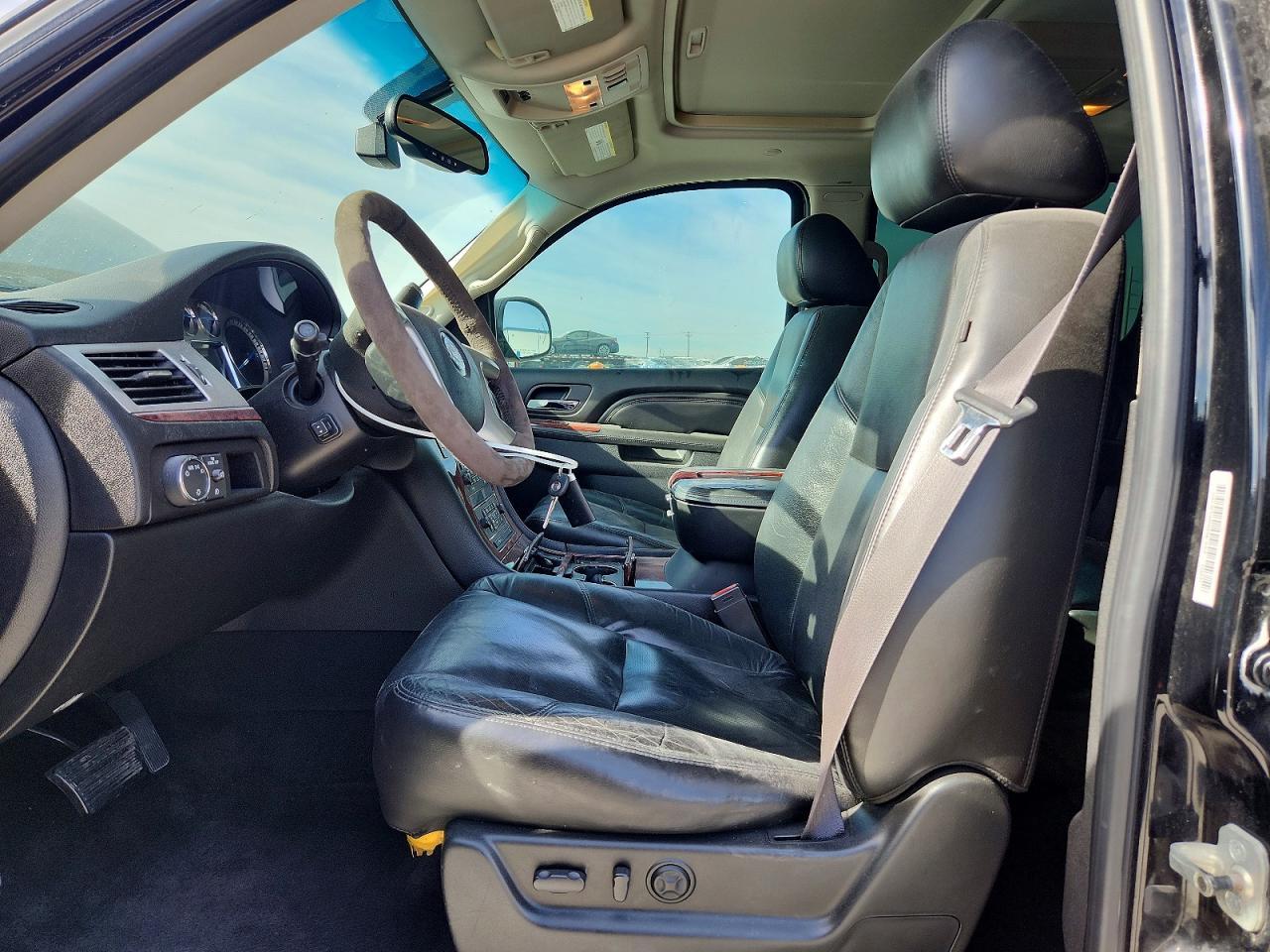 2010 CADILLAC Escalade ESV