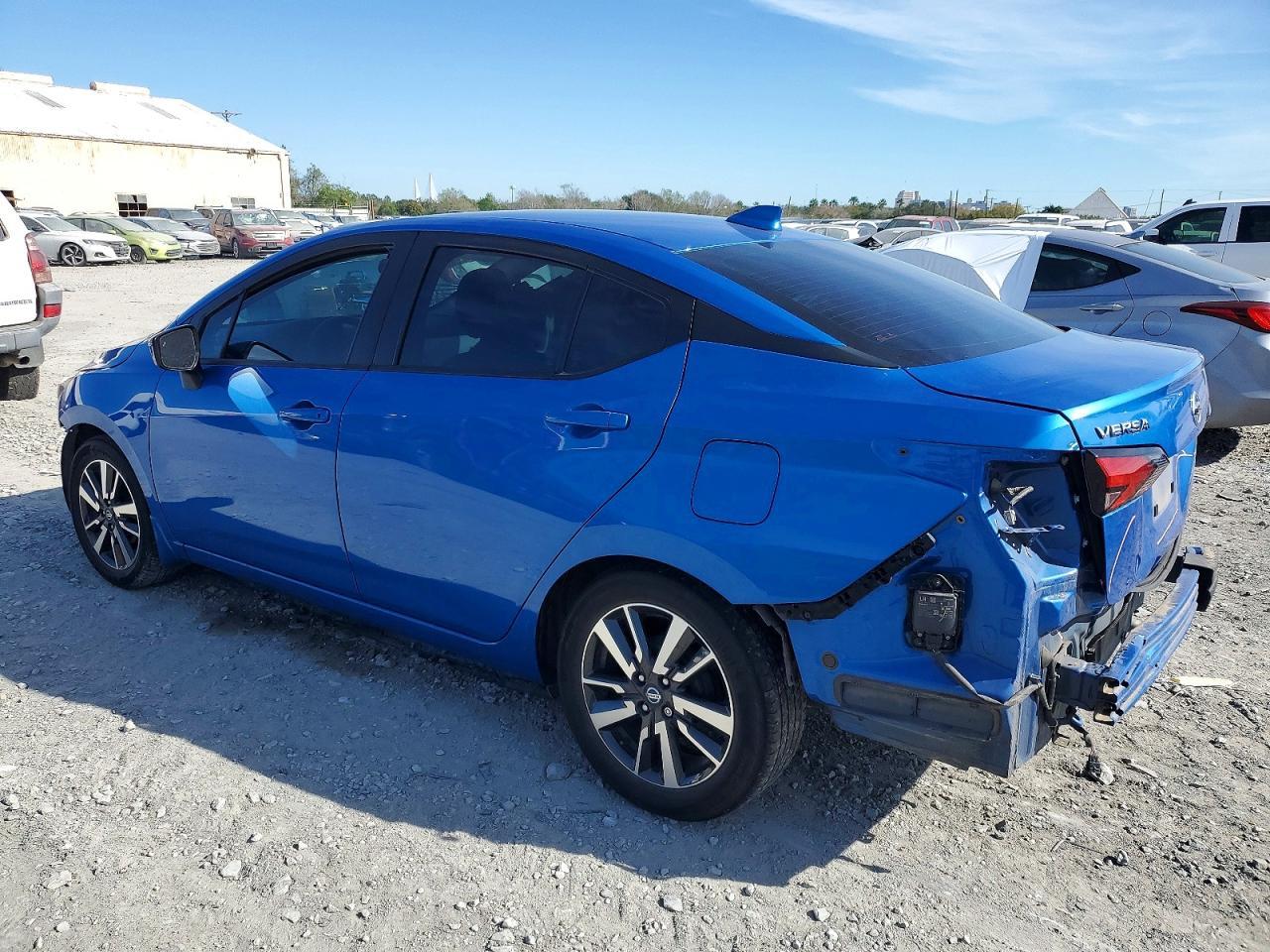 2021 NISSAN VERSA