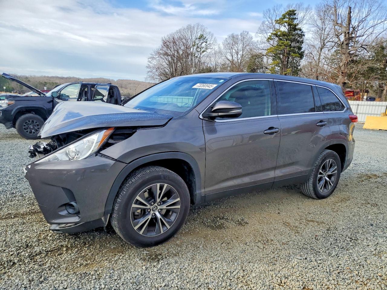 2019 TOYOTA HIGHLANDER