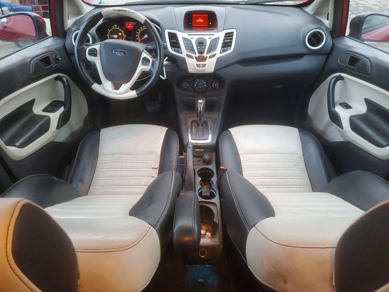 2012 FORD Fiesta