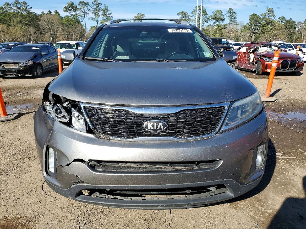 2014 KIA SORENTO