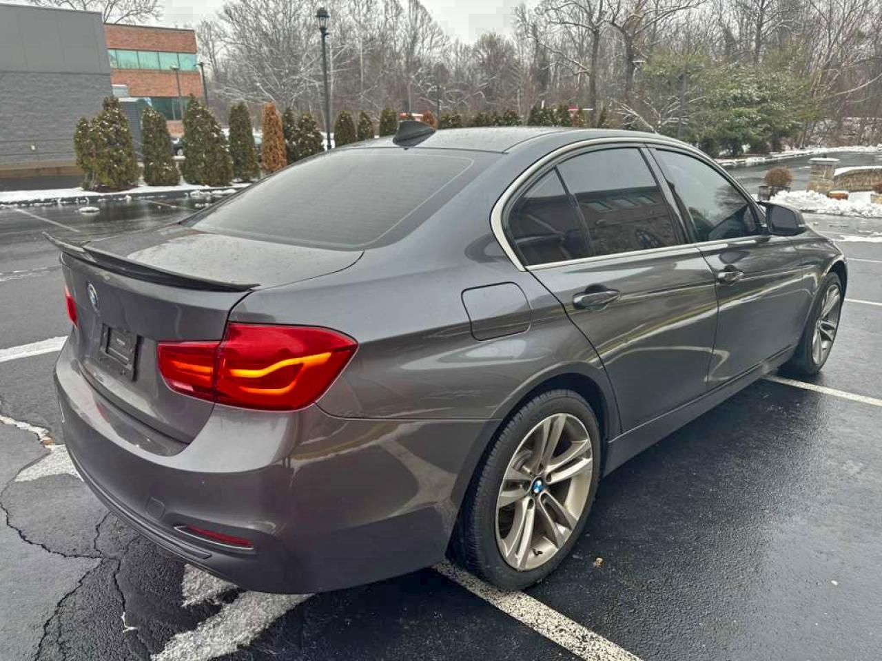 2018 BMW 3 SERIES