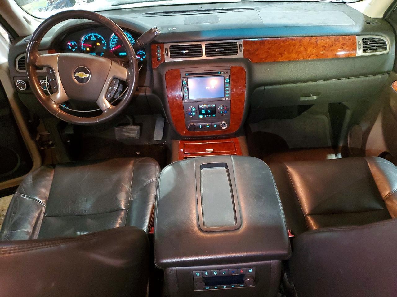 2011 CHEVROLET Tahoe
