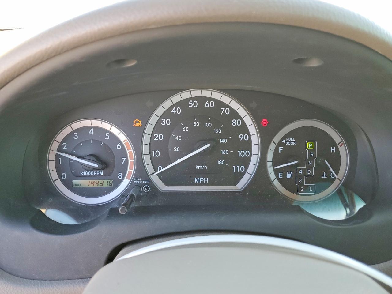 2004 TOYOTA SIENNA