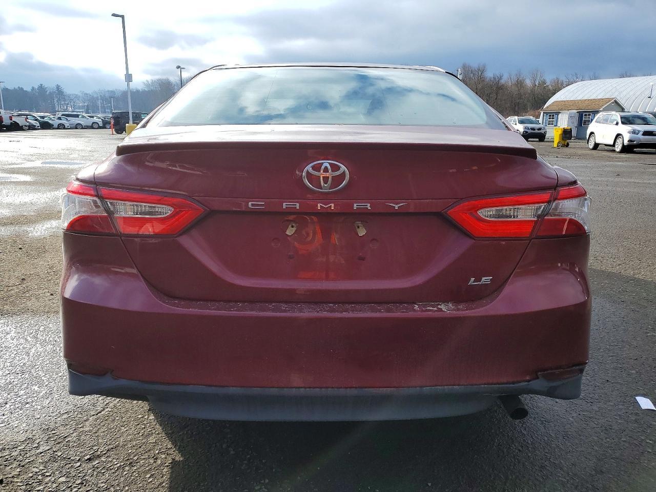 2018 TOYOTA CAMRY