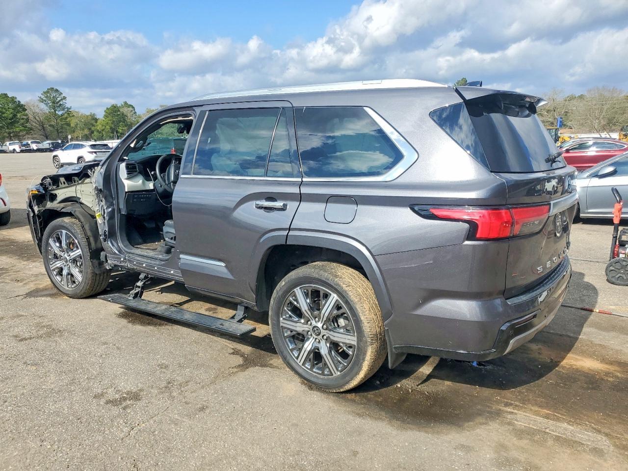 2023 TOYOTA Sequoia