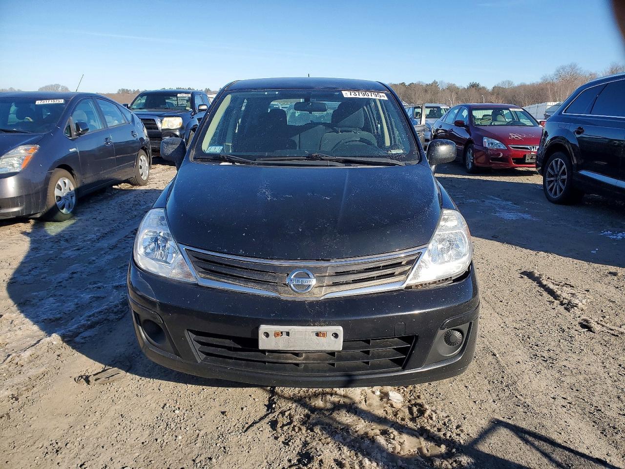 2011 NISSAN VERSA