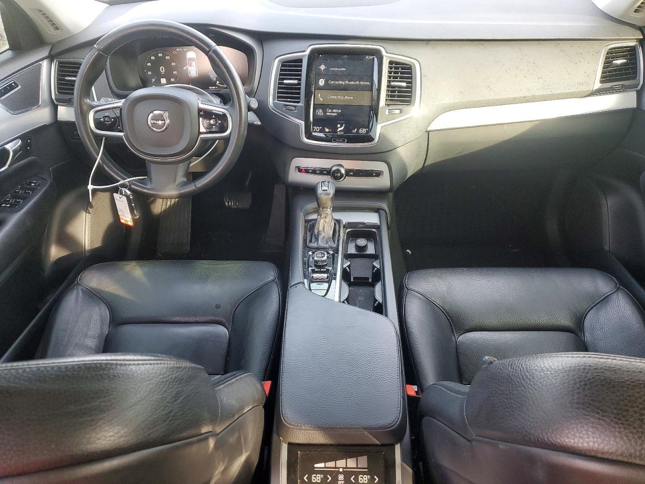 2017 VOLVO XC90