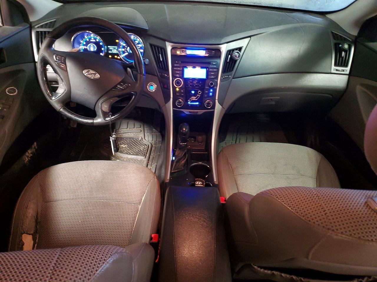 2012 HYUNDAI SONATA