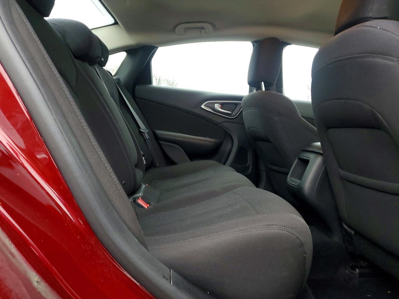 2015 CHRYSLER 200