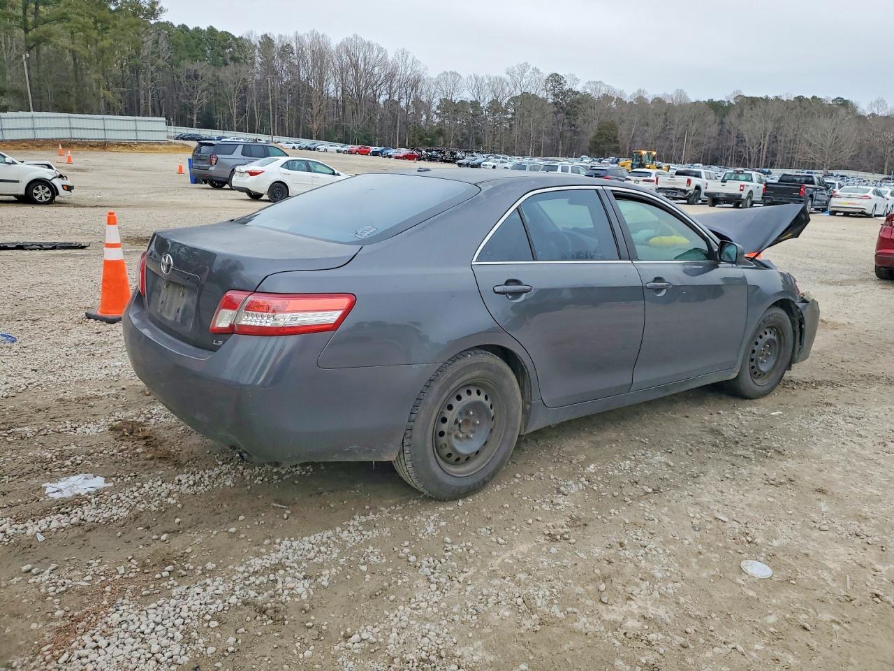 2010 TOYOTA CAMRY