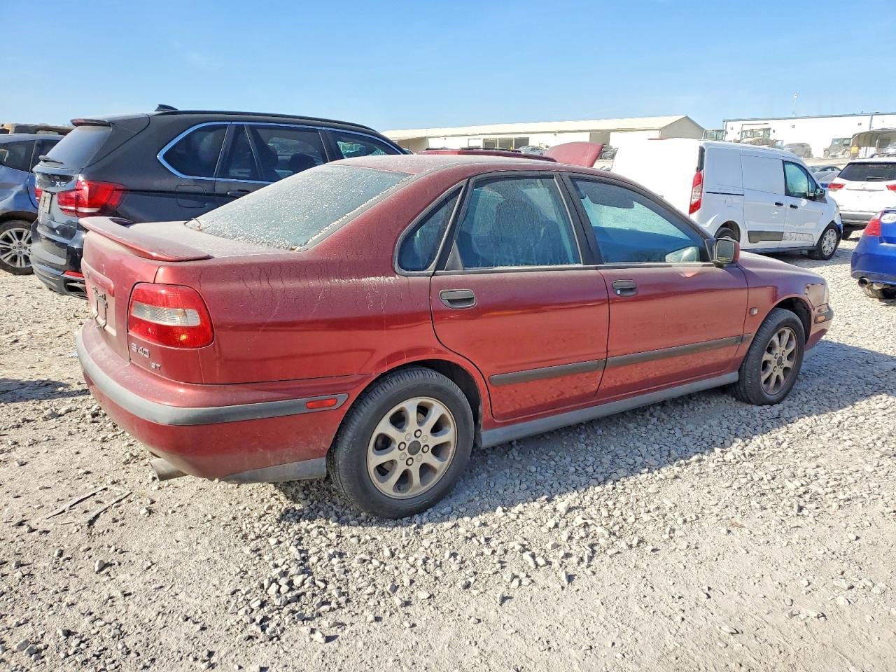 2000 VOLVO S40