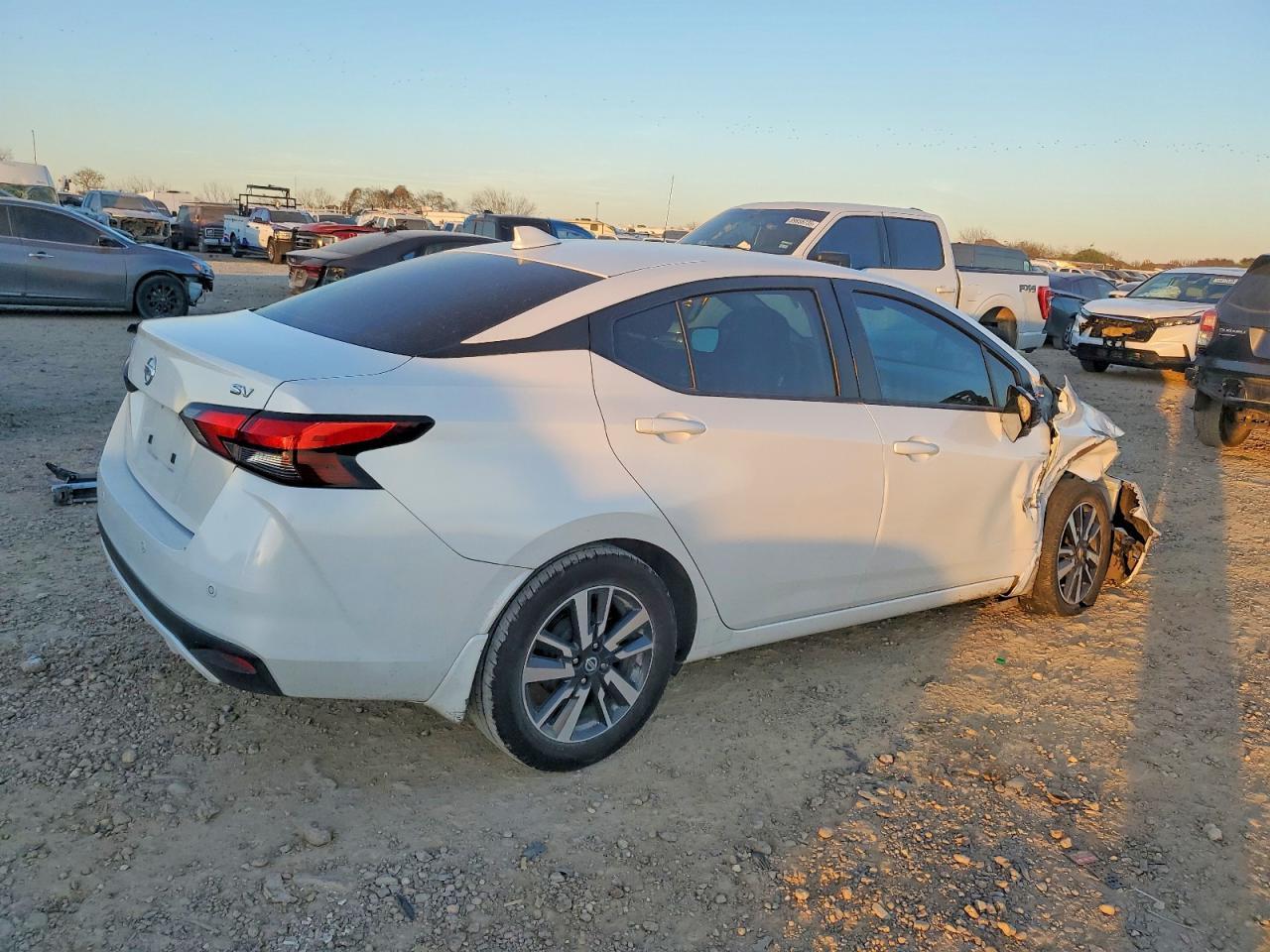 2020 NISSAN VERSA