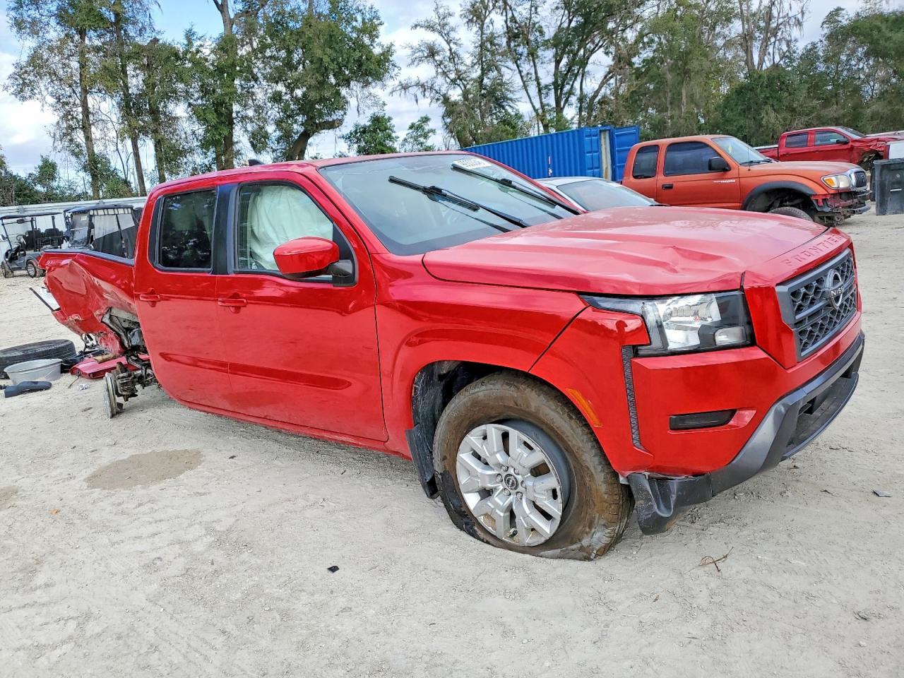 2022 NISSAN Frontier