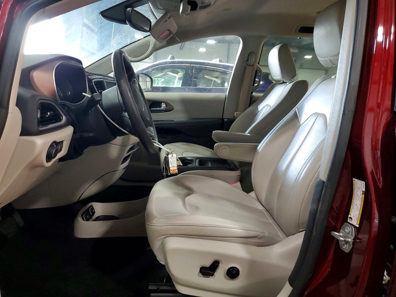2021 CHRYSLER Voyager