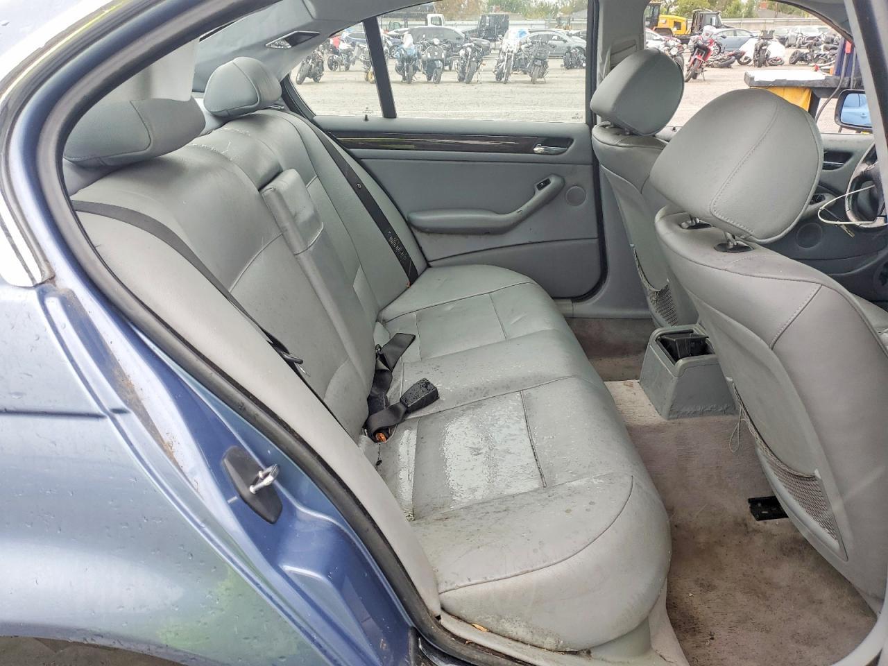 2001 BMW 3 SERIES