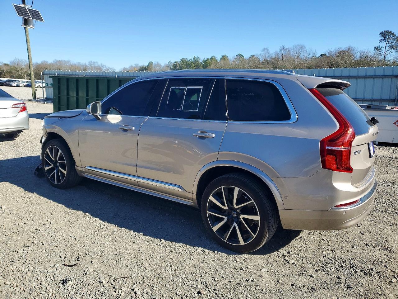2023 VOLVO XC90