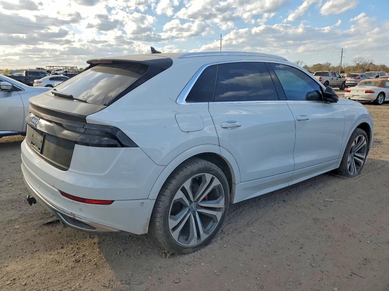2019 AUDI Q8