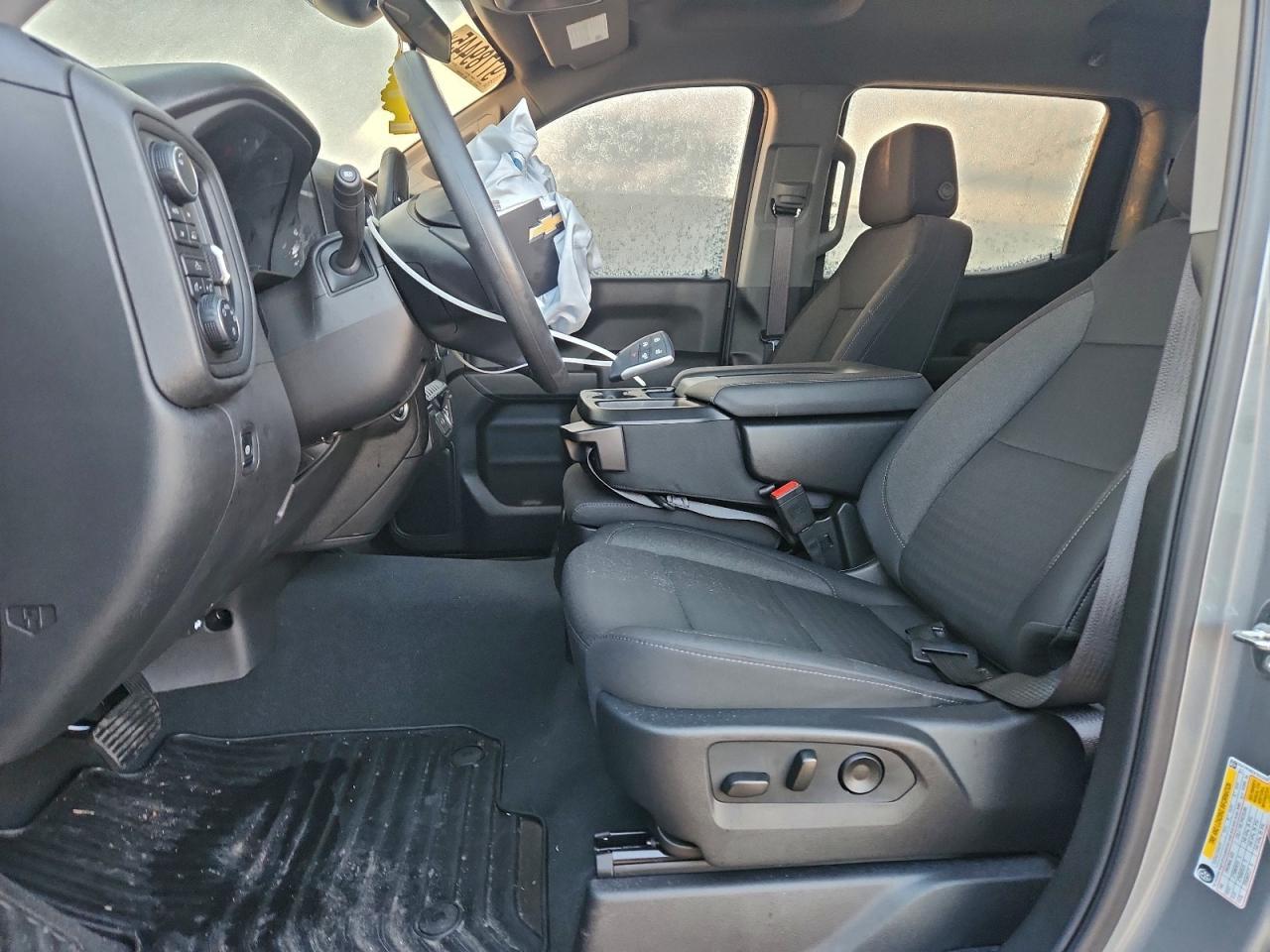 2025 CHEVROLET Silverado