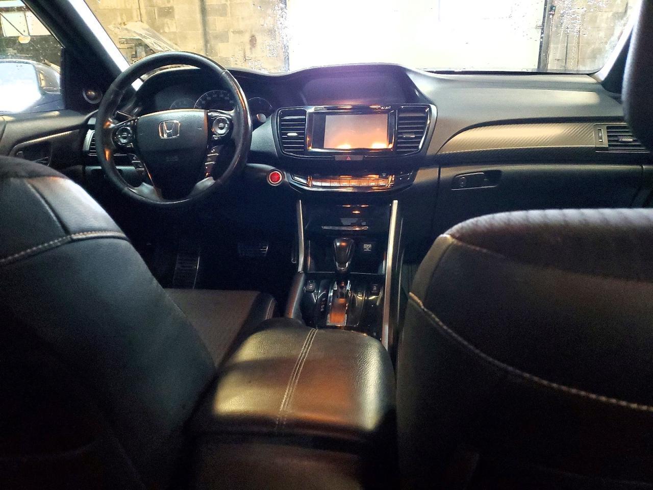 2017 HONDA ACCORD