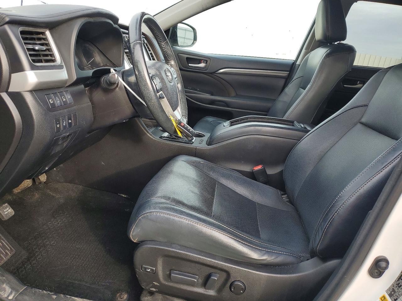 2017 TOYOTA HIGHLANDER