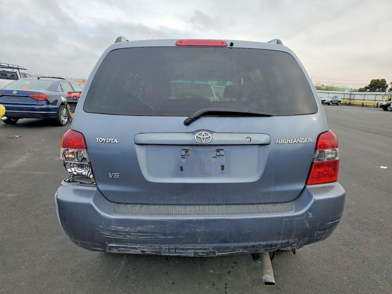 2005 TOYOTA HIGHLANDER