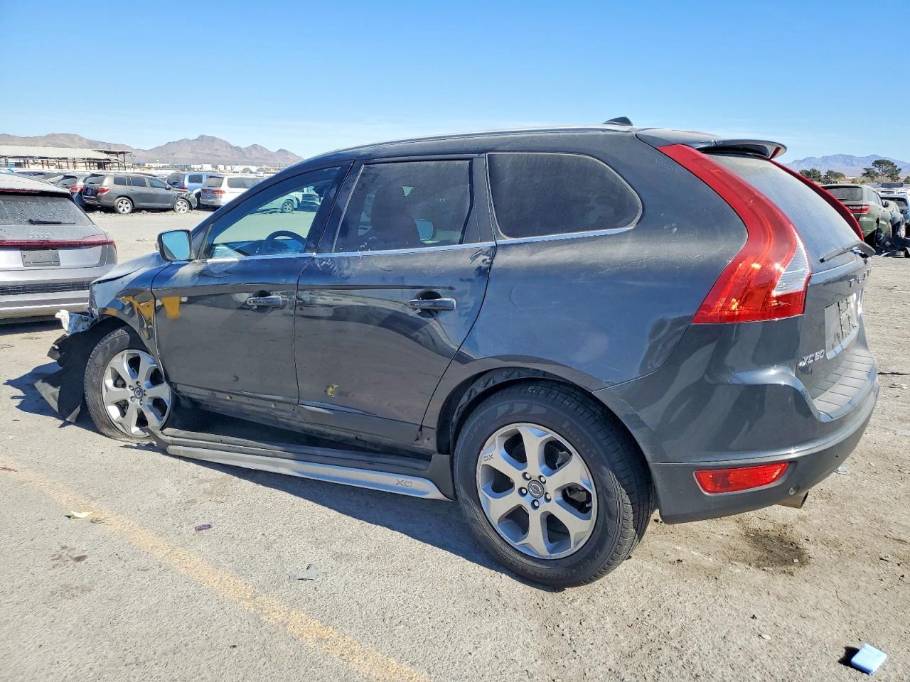 2011 VOLVO XC60