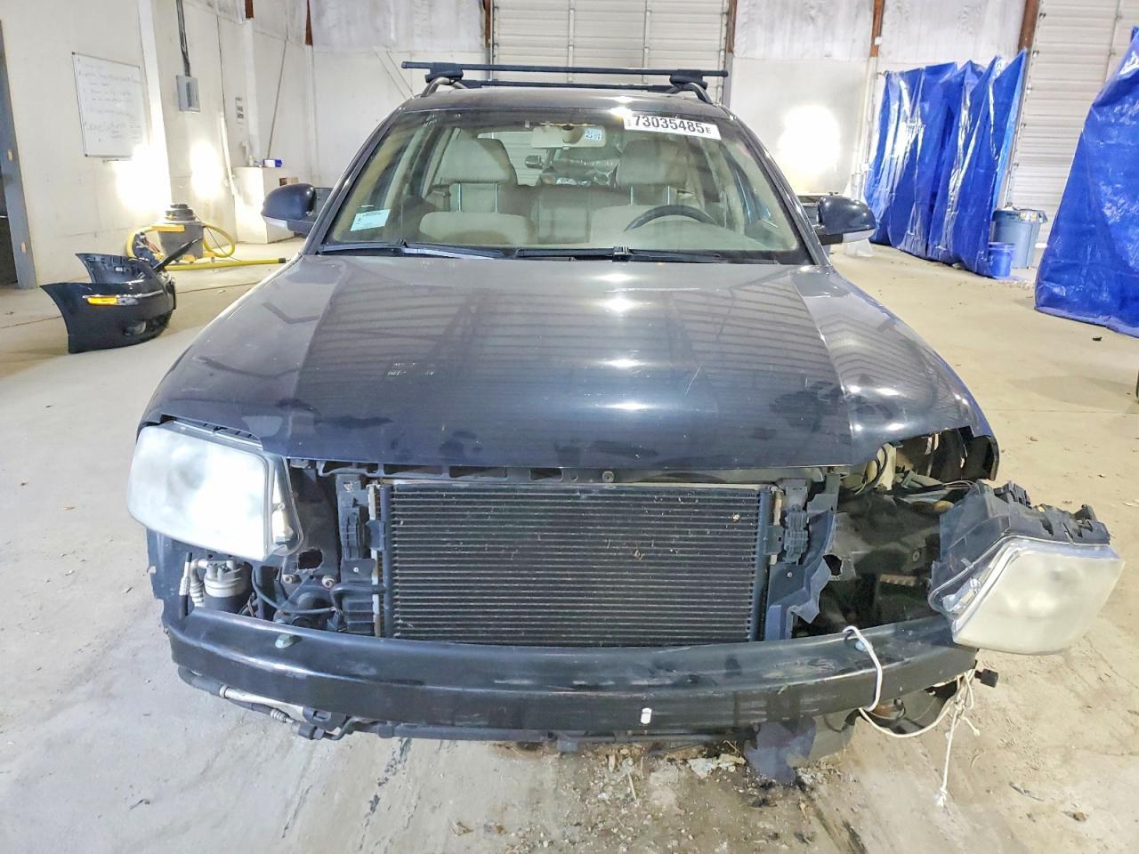 2004 VOLKSWAGEN Passat
