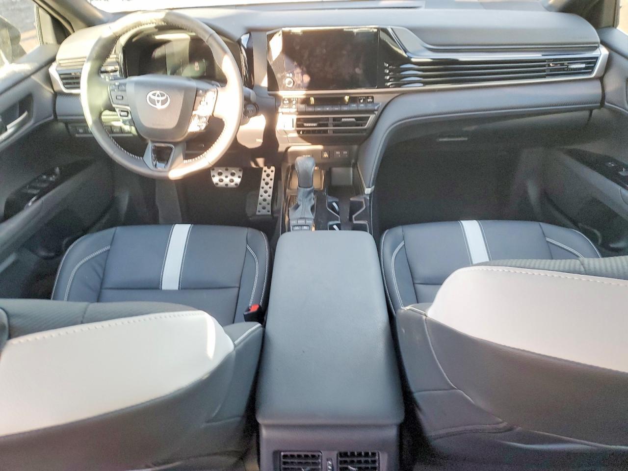 2026 TOYOTA CAMRY