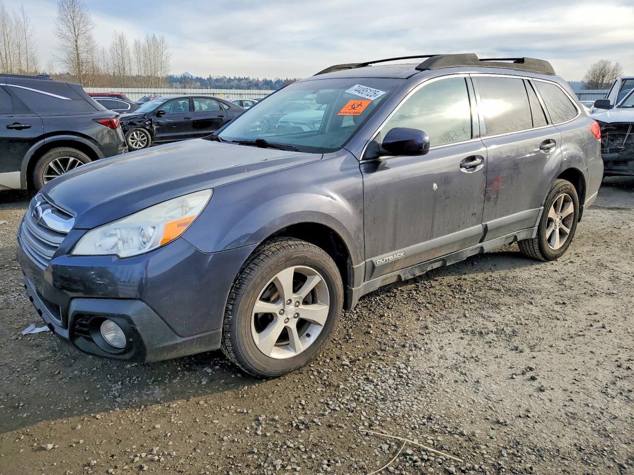 2013 SUBARU Outback