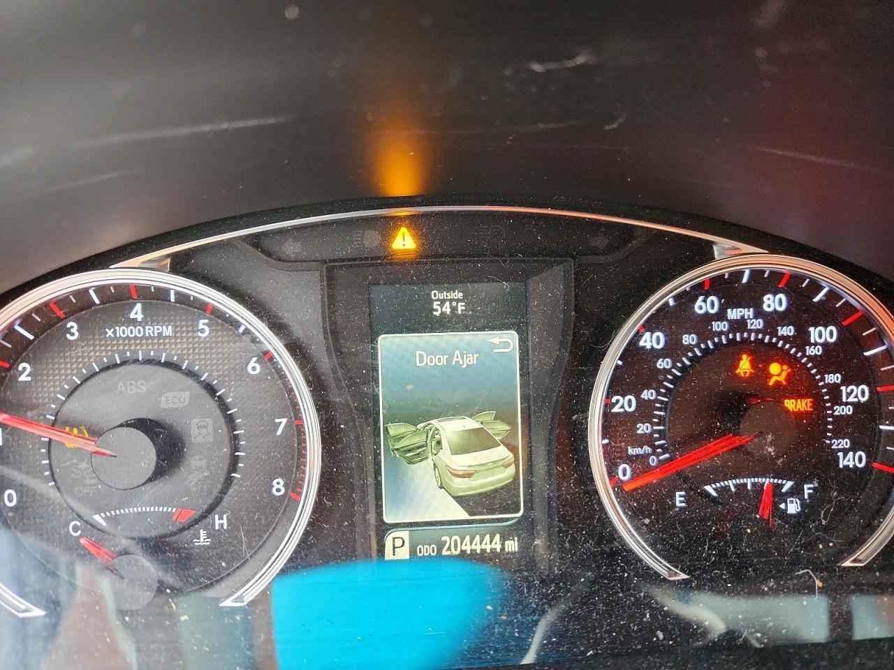 2016 TOYOTA CAMRY