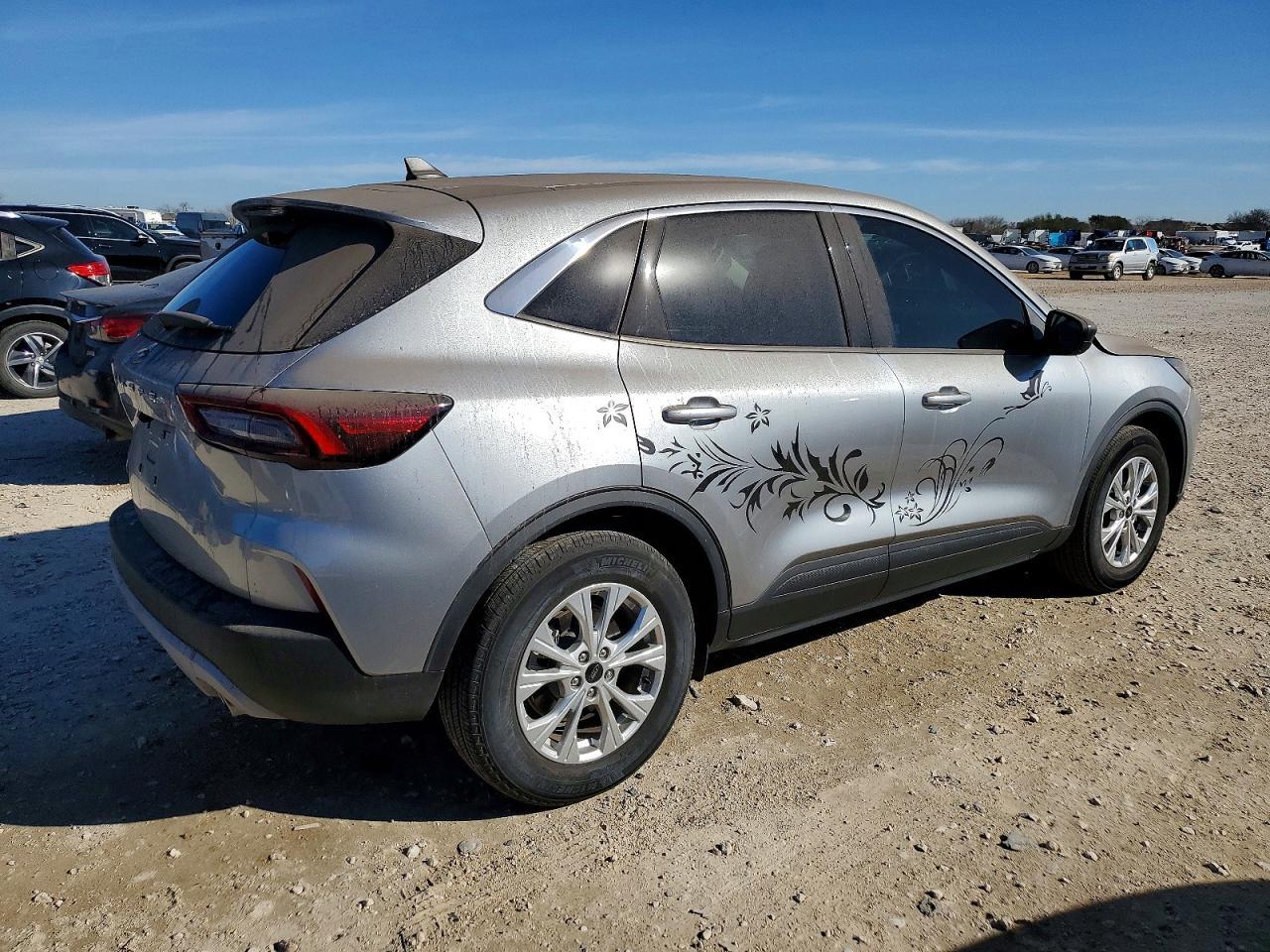 2024 FORD ESCAPE
