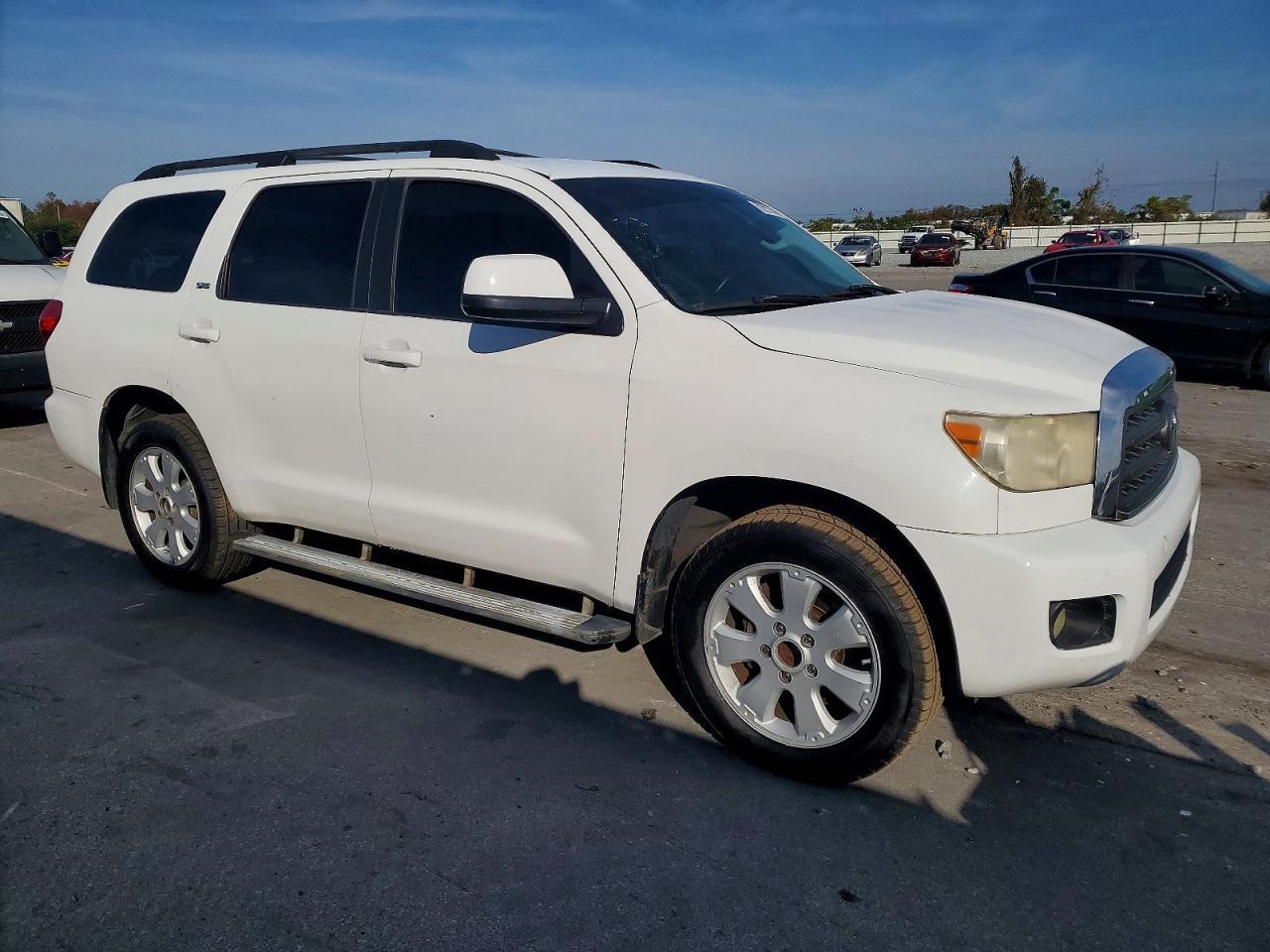2008 TOYOTA Sequoia