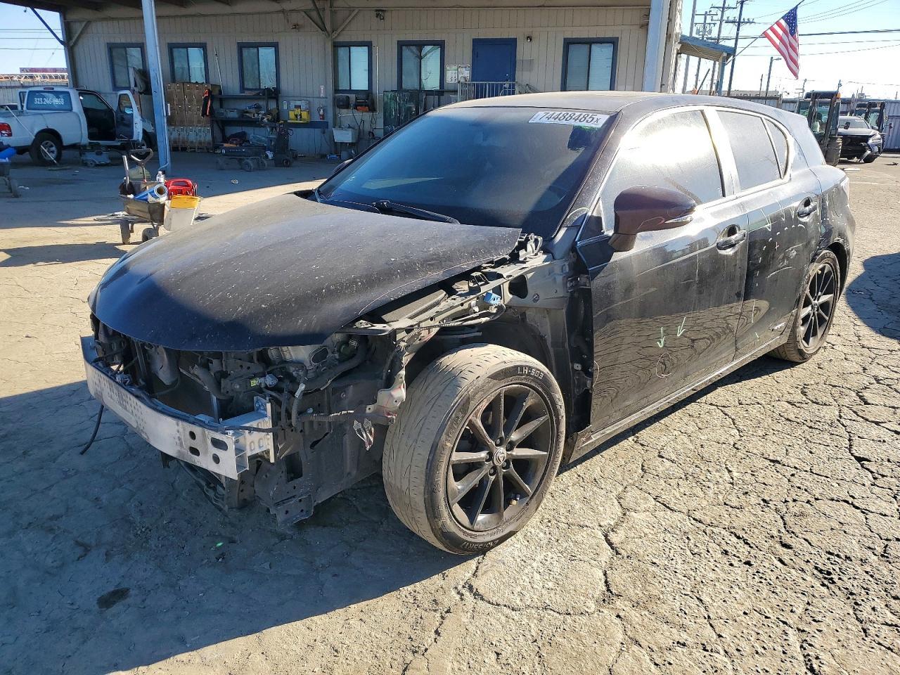 2011 LEXUS CT 200