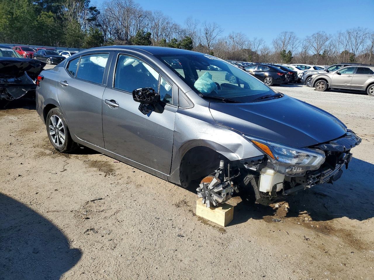 2025 NISSAN VERSA