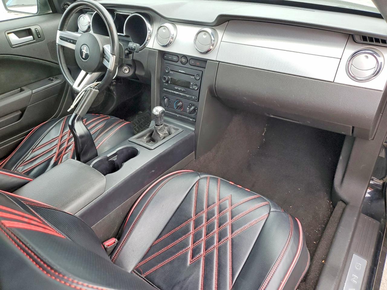 2006 FORD MUSTANG