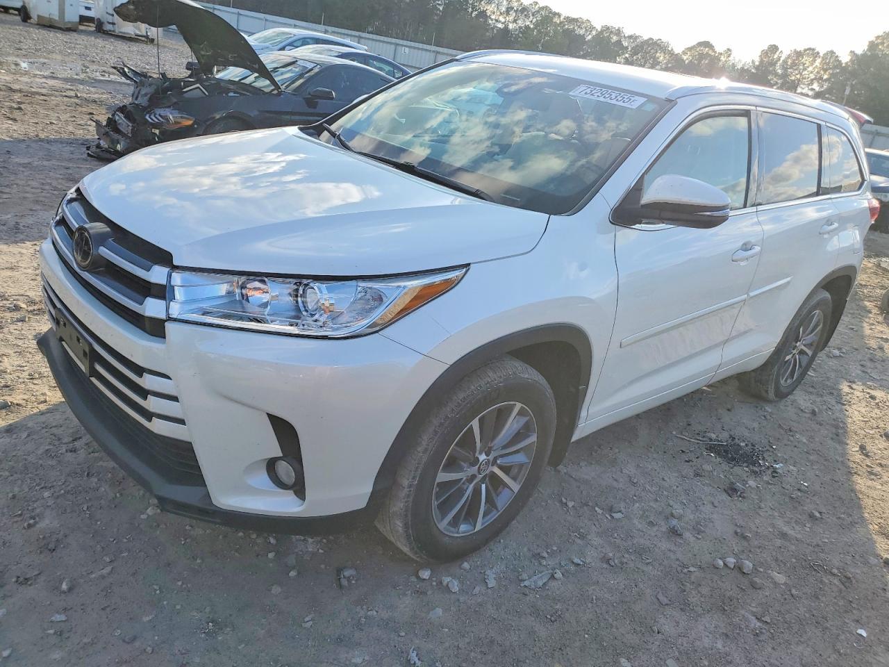 2018 TOYOTA HIGHLANDER
