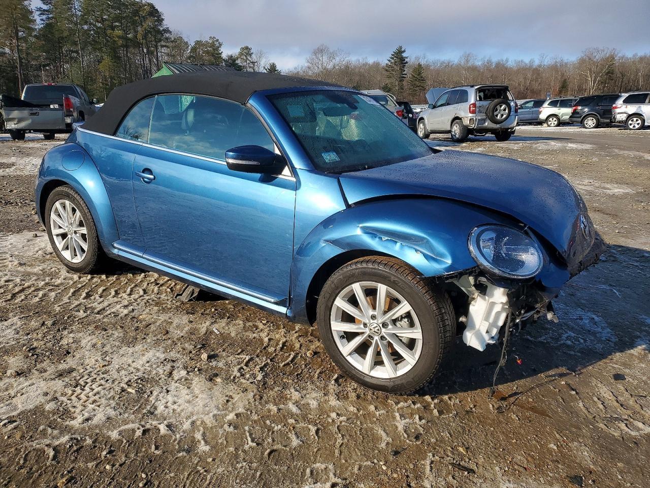 2019 VOLKSWAGEN Beetle