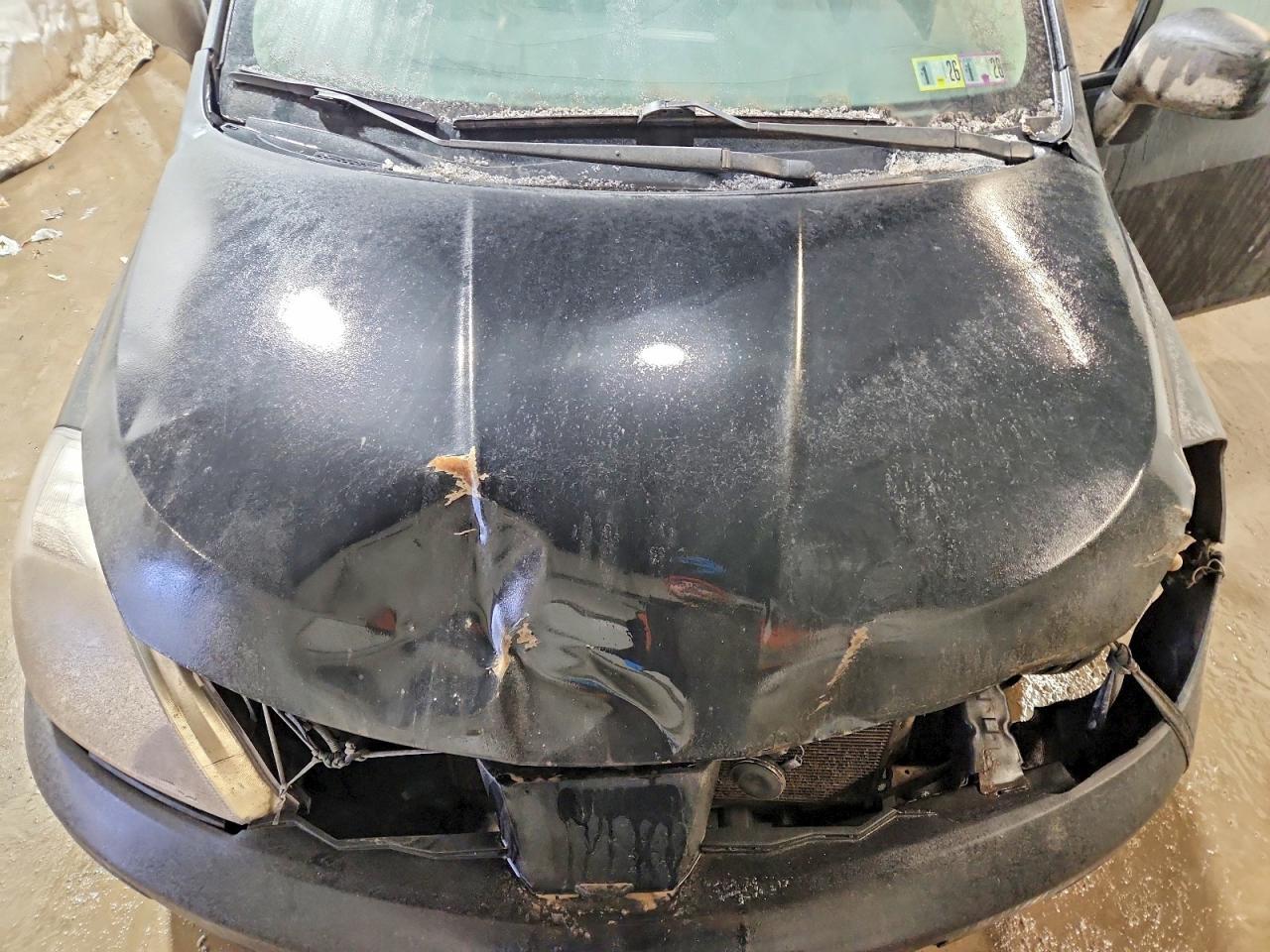 2011 NISSAN VERSA